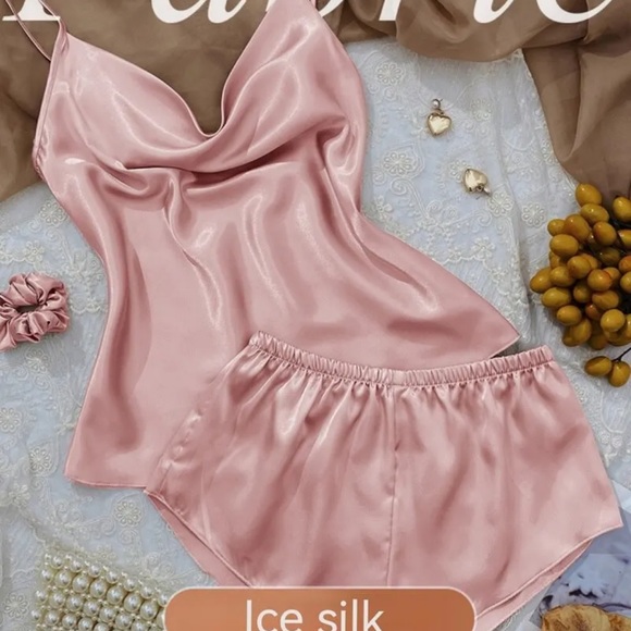 🌟✨Women’s pajamas✨🌟 - Picture 5 of 5